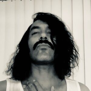 Meet your Poshed, Justin Hunter Jones…